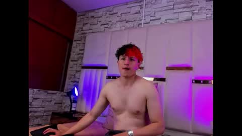 ANGEL AND TEFY online show from November 15, 4:47 pm