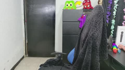 Only fans   online show from April 7, 11:21 am