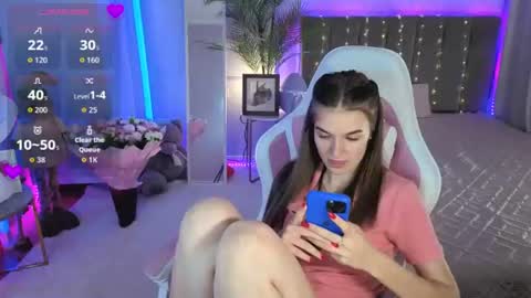 ann_woood online show from June 25, 3:49 pm