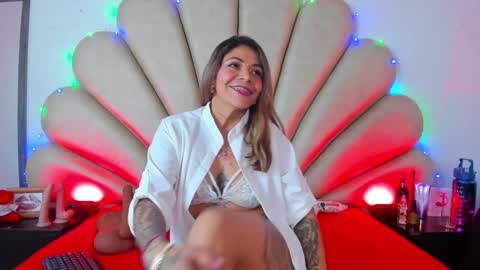 Snapshot of anna__spencer chatting on January 23, 12:09 pm Anna online show from January 23, 12:09 pm