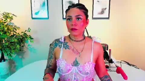 Snapshot of anna__spencer chatting on June 21, 1:03 pm Anna online show from June 21, 1:03 pm