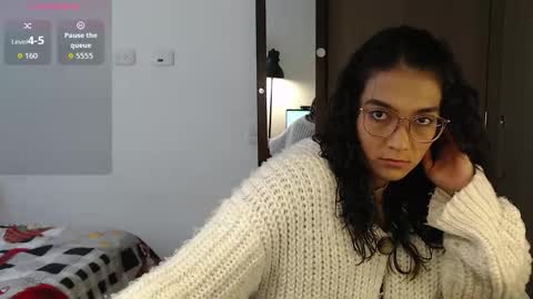 Anna online show from December 16, 3:28 pm