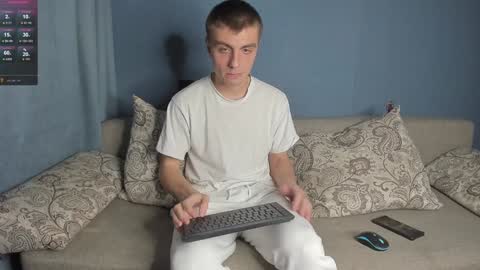 Snapshot of anna_jason chatting on December 4, 11:02 pm Fansly Jason sweet ass online show from December 4, 11:02 pm