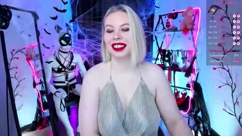 Snapshot of anna_maxwell chatting on October 18, 2:03 am Anna online show from October 18, 2:03 am