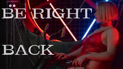 Snapshot of anna_maxwell chatting on February 3, 6:22 am Anna online show from February 3, 6:22 am