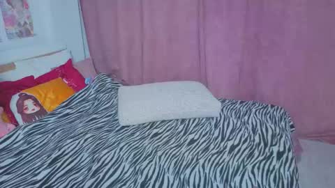 Anna online show from February 9, 6:01 pm