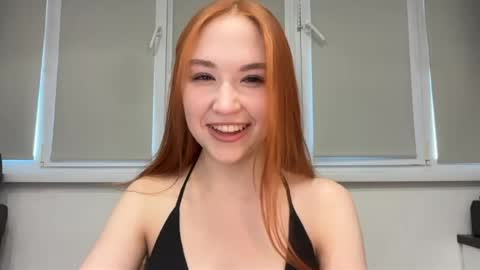 Snapshot of anna_raspberry chatting on June 2, 5:04 pm Anne online show from June 2, 5:04 pm