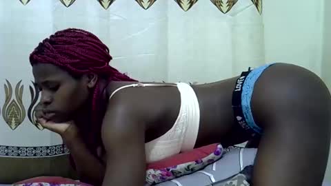 Snapshot of anna_rory chatting on March 31, 4:02 am anna online show from March 31, 4:02 am