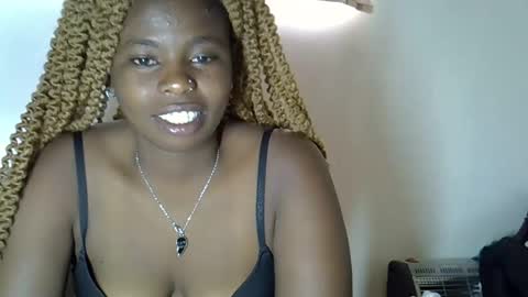 Snapshot of annabellapretty chatting on January 6, 5:41 am annabellapretty online show from January 6, 5:41 am