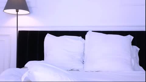 AnnaBelle online show from November 18, 2:50 am