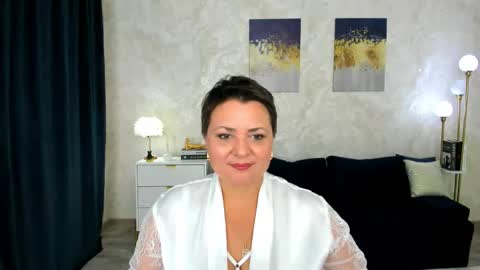 annacorlane online show from June 9, 3:40 am