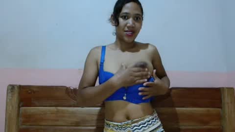 annahhotgirl online show from February 5, 10:01 pm