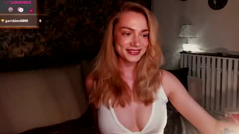 Snapshot of annakarenina__ chatting on June 26, 8:24 pm Goddess Anna online show from June 26, 8:24 pm