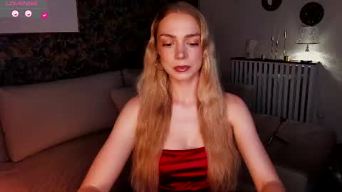 Snapshot of annakarenina__ chatting on July 27, 7:32 pm Goddess Anna online show from July 27, 7:32 pm