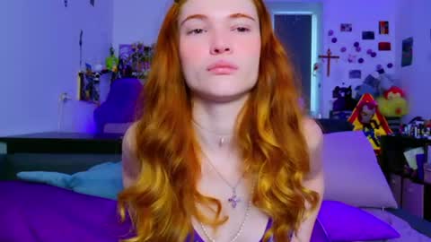 Snapshot of annakeenon chatting on July 8, 5:34 am Anna online show from July 8, 5:34 am