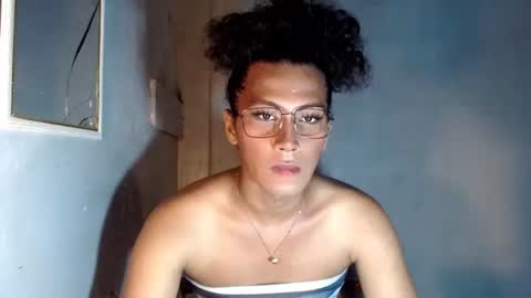 annalala22 online show from April 11, 7:45 am