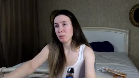 Snapshot of annaleonhart chatting on March 23, 8:13 pm Anna online show from March 23, 8:13 pm