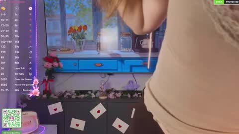 Holly Molly Im Polly online show from March 5, 7:10 pm