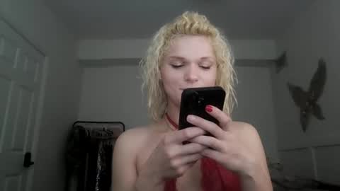 AnnaMarrie online show from February 17, 4:02 pm