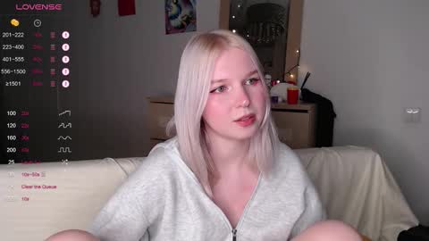 annamilky online show from October 2, 7:10 pm