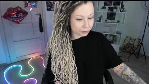 Anna online show from March 1, 4:53 pm