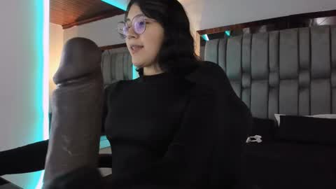 Annara Lein online show from November 8, 12:00 am