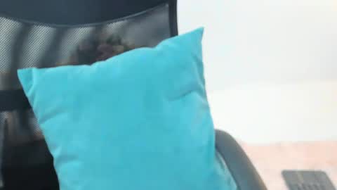 Anna Rosse online show from April 15, 12:01 pm