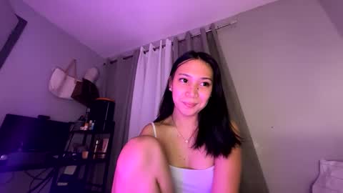 Snapshot of anne_chanelx chatting on May 25, 6:58 pm anne_chanelx online show from May 25, 6:58 pm