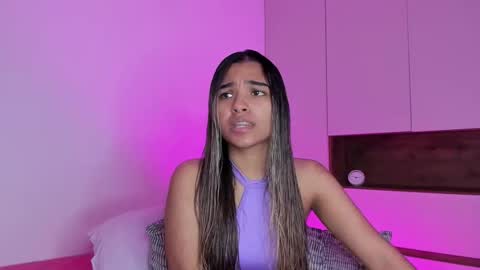 Snapshot of annebull_ chatting on February 24, 12:08 am Anne online show from February 24, 12:08 am