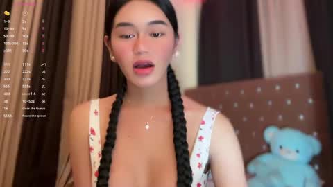 Snapshot of annedee_ chatting on February 19, 11:06 am Kim online show from February 19, 11:06 am