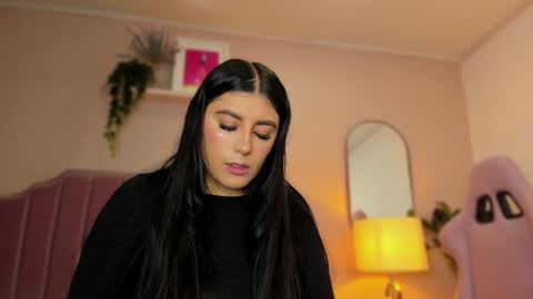 Anne  online show from January 19, 5:07 pm