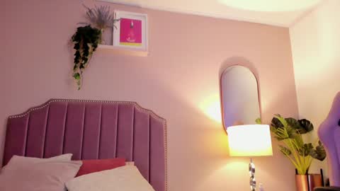 Anne  online show from January 21, 8:43 pm