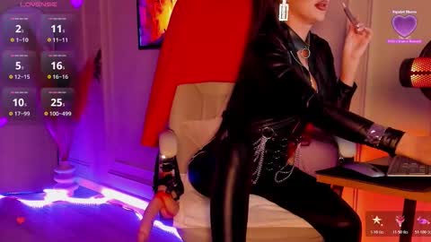 Annes online show from November 25, 9:15 pm