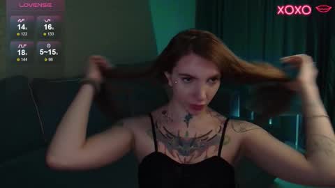 Snapshot of annetenet chatting on January 9, 8:17 am Annet online show from January 9, 8:17 am