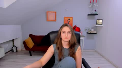 Snapshot of annewilsonn chatting on February 26, 3:55 pm annewilsonn online show from February 26, 3:55 pm