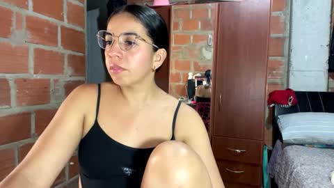 anngela online show from October 3, 3:47 am