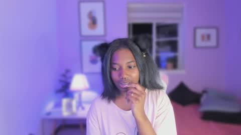 annia online show from September 24, 4:05 am