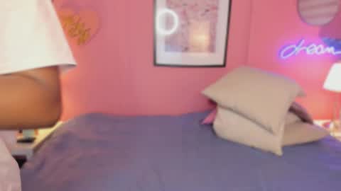 annia online show from October 1, 6:58 pm