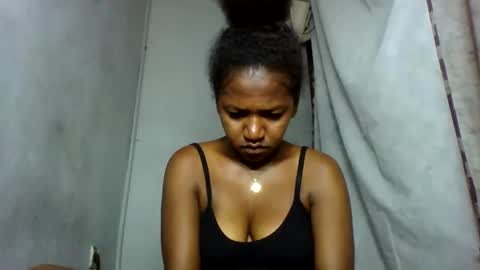 annick98 online show from February 20, 11:43 am