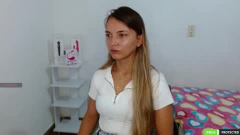 annie cherry independent model online show from September 18, 12:45 am