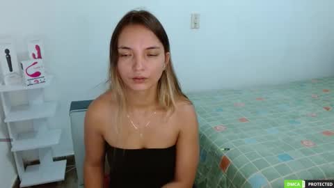 annie cherry independent model online show from October 6, 5:32 pm