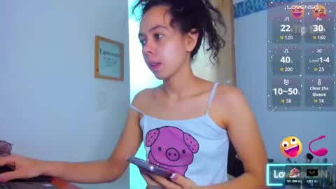 Snapshot of annie_rosse1017 chatting on November 28, 1:41 am annie_rosse1017 online show from November 28, 1:41 am