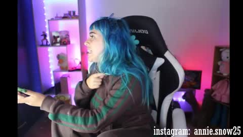 JEANNE no olvides seguirme dont forget follow me  uu online show from December 17, 2:01 am