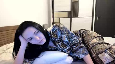 Snapshot of annieamy chatting on March 2, 4:14 pm Annie online show from March 2, 4:14 pm