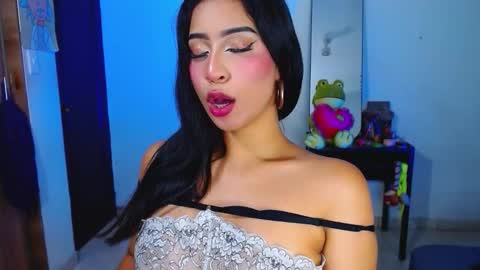 AnnieBlu3 online show from November 15, 11:10 pm