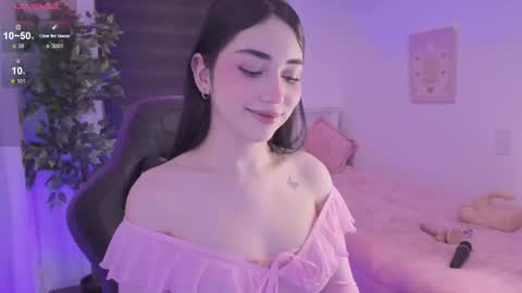 Snapshot of anniebrie chatting on October 21, 6:03 am Cassandra online show from October 21, 6:03 am