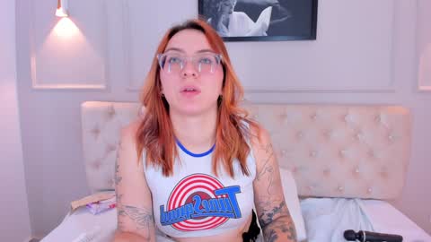 Annie online show from December 31, 5:07 pm