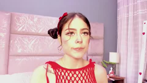 Annie online show from December 1, 11:37 am