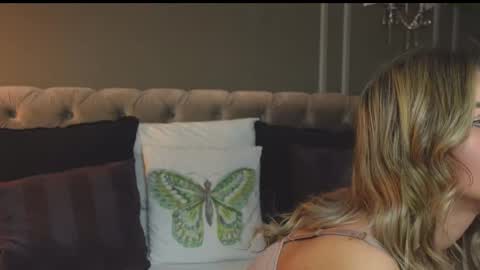 AnnieStyles online show from February 24, 5:00 am