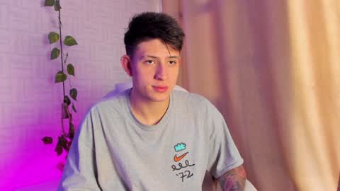 Annie  Alex online show from December 17, 2:00 pm